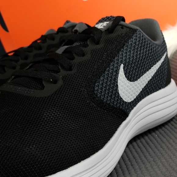 Nike Revolution 3 Wide (4E) - Picture 6 of 7